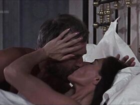 Кларисса Кайе-Мейсон голая – Совершеннолетие (1969) #2