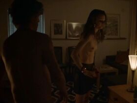 Карин Франц Кёрлоф голая – Садовая улица (2017) #4