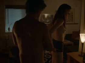 Карин Франц Кёрлоф голая – Садовая улица (2017) #5