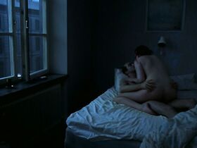 Ханна Эрикссон голая – Песни со второго этажа (2000) #6