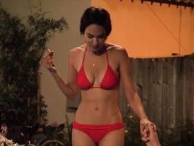 Надин Веласкес секси, Кэтрин Аселтон секси – Лига s06e05 (2014) #3