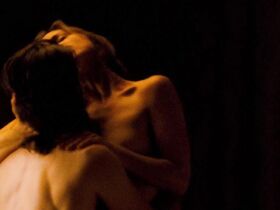 Элиза Душку голая – Прощание (2010)