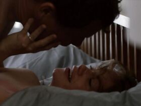 Рут Уилсон голая – Любовники s01e09 (2014) #2