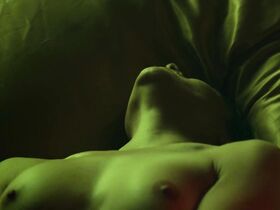 Эшли С. Уильямс голая – Джулия (2014) #2