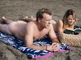 Эмма Леонард голая, Циан Элиз Уайт секси – 800 слов s01e05 (2015) #2