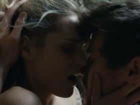 Камилль Лу голая – Благотворительный базар s01e03 (2019) #3