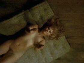 Инг-Мари Карлссон голая – Моя собачья жизнь (1985)