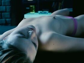 Василиса Петина голая – Манга (2005)