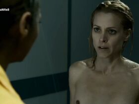 Мэгги Сивантос голая – Locked Up s01e05-06 (2015) #3