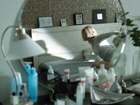 Малин Крепин секси – Срок (2012) #5