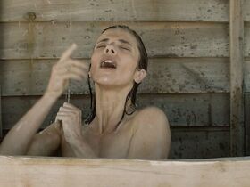 Марибель Верду секси – Маяк китов (2016) #4