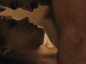 Мэгги Сивантос голая – Маленькая Швейцария (2019)