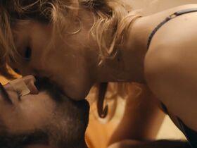 Мэгги Сивантос голая – Маленькая Швейцария (2019) #4