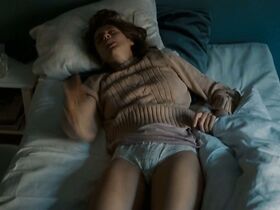 Малин Крепин голая – В твоих венах (2009) #3