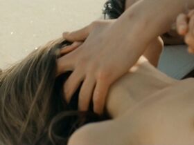 Малин Крепин голая – В твоих венах (2009) #7