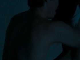 Малин Крепин голая – В твоих венах (2009) #9