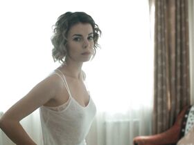 Анна Старшенбаум секси – Волшебник s01e07 (2019) #5