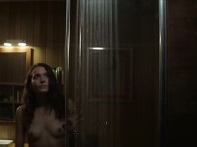 Йозефин Асплунд голая – Святилище s01e03 (2019)