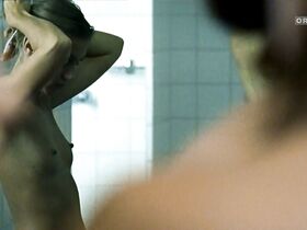 Мария Кёстлингер голая – Ausgeliefert (2002) #2