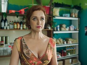 Екатерина Стулова секси – Жуки s01e01 (2019) #4