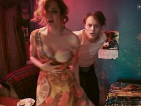 Екатерина Стулова секси – Жуки s01e01 (2019) #8