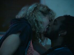 Фанни Метелиус голая – Сердце (2018) #3