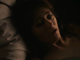 Элла Пернелл секси – Сладкая горечь s02e04 (2019) #6