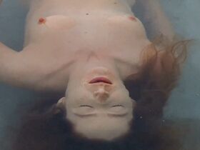 Сюзен Краули голая – Порожденный огнем (1987) #11