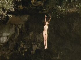 Сюзен Краули голая – Порожденный огнем (1987) #18