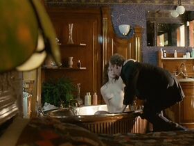 Сюзен Краули голая – Порожденный огнем (1987) #4