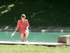 Элиз Ладюэ голая – After a Dream (2013)