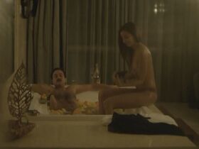 София Сисньега голая, другие – Здесь, на Земле s01e02, e05 (2018) #13