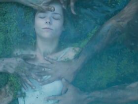 Анастасия Пустовит голая – Когда падают деревья (2018) #10