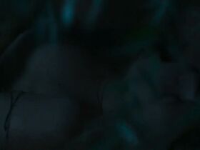 Анастасия Пустовит голая – Когда падают деревья (2018) #4