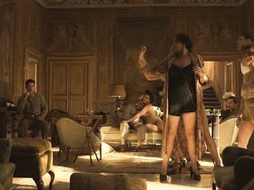 Сара Паллини – Уловка-22 s01e02 (2019) #2