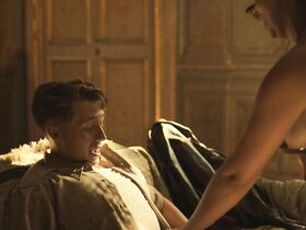 Сара Паллини – Уловка-22 s01e02 (2019) #3