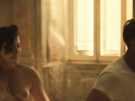 Сара Паллини – Уловка-22 s01e02 (2019) #4