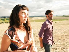 Анджела Нейман голая – Чоло (2017) #6