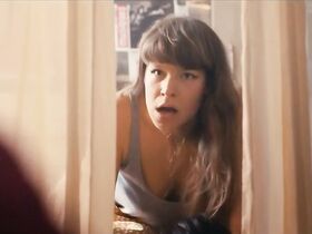 Инес Рау голая – Вернон Сюбютекс s01e06-07 (2019) #3