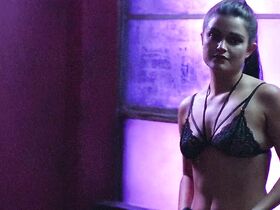 Луиз Гринбер голая – Счастливый город (2018) #3