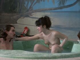 Эмер МакКорт голая – Лондон убивает меня (1991)