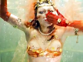 Радмила Щеголева голая – Белый костюм (1999) #2