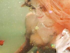 Радмила Щеголева голая – Белый костюм (1999) #3