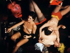 Радмила Щеголева голая – Белый костюм (1999) #9