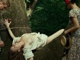 Меда Виктор голая – Тихая свадьба (2008) #7