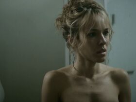 Элоди Фонтан секси – В ловушке s01e01-06 (2019) #16