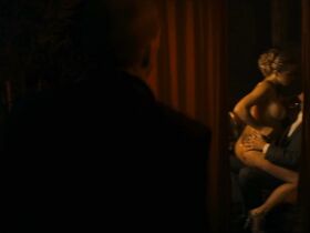 Келли Ван Хоорде голая – Лукас (2018)