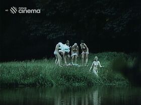 Дана Динкова голая – Лагерь падших женщин (1997) #2