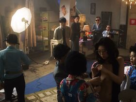 Мисато Морита голая – Обнаженный режиссер s01e02 (2019) #6