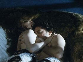 Франческа Дэллера голая – Плоть (1991) #6